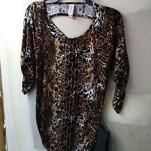 🐅 Tiger Print blouse